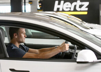 Apple seeks batteries, Hertz adds Tesla, Mercedes EQC back on, VW and tax credit: Today’s Car News