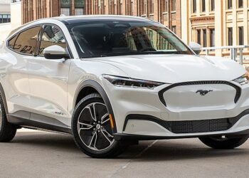 Ford completes first deliveries of Mustang Mach-E in China