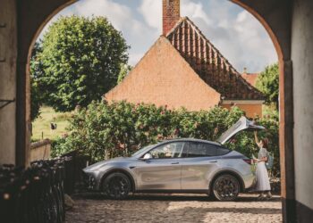 WA county adds 120 Tesla Model Y units to its vanpool fleet