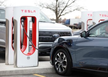 Trump Administration pauses EV infrastructure expansion program